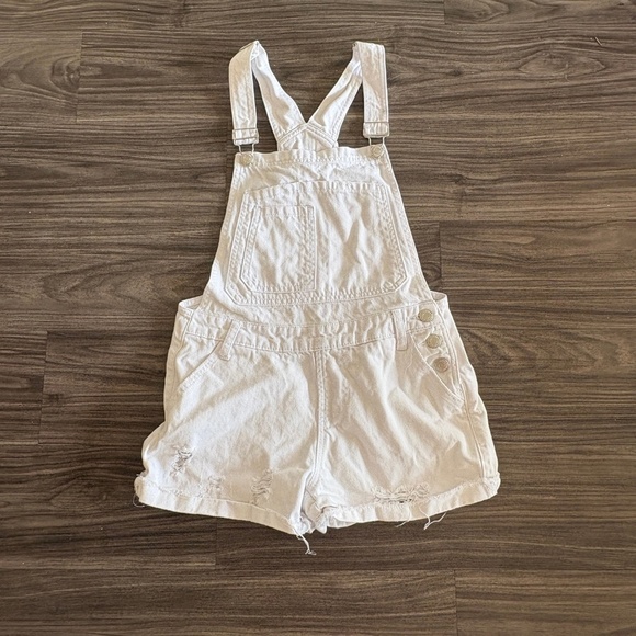 H&M White Denim Jean Distressed Overall Shorts Perfect Summer - Picture 2 of 7